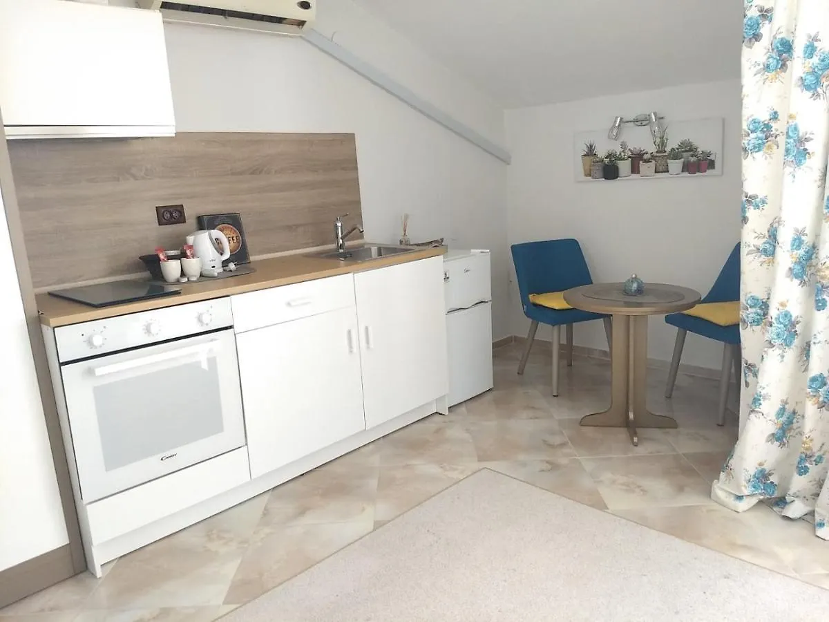 ** Hotel White Rose Guest Rooms Burgas Bułgaria